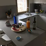 Апартаменты At Maries House 1
