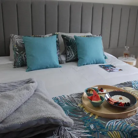 アパート At Maries House 1 *