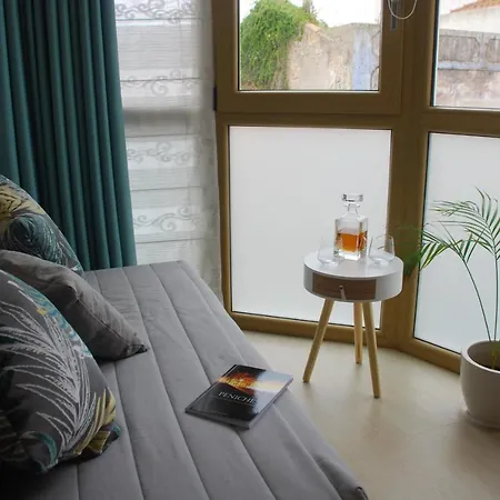 Апартаменты At Maries House 1 *