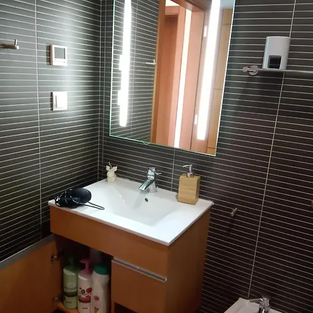 At Maries House 1 ペニシェ