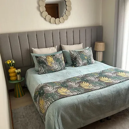 Апартаменты At Maries House 1 Пениши